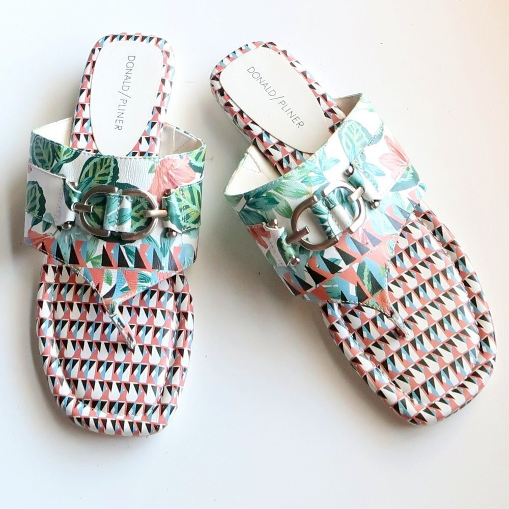 Donald Pliner Floral & Geometric Print Leather Slides Flip Flops Summer Shoes